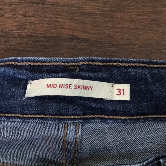 Levi’s Mid Rise Skinny Straight Leg Stretch Jeans - Picture 5 of 6